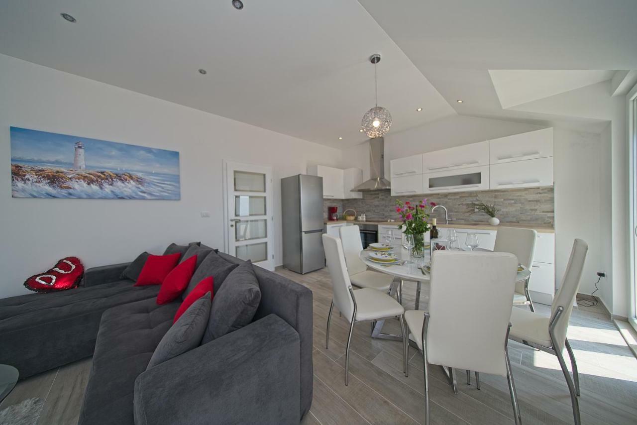 Dvina Apartment